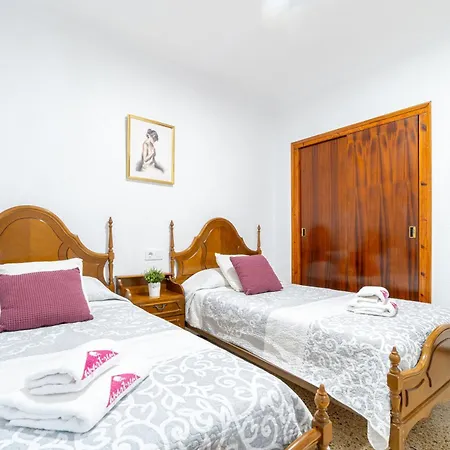 Basic Comfort Poeta Marquina 1º 2025 Apartment *